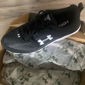 Men’s Adidas running shoes size 11 BRAND NEW